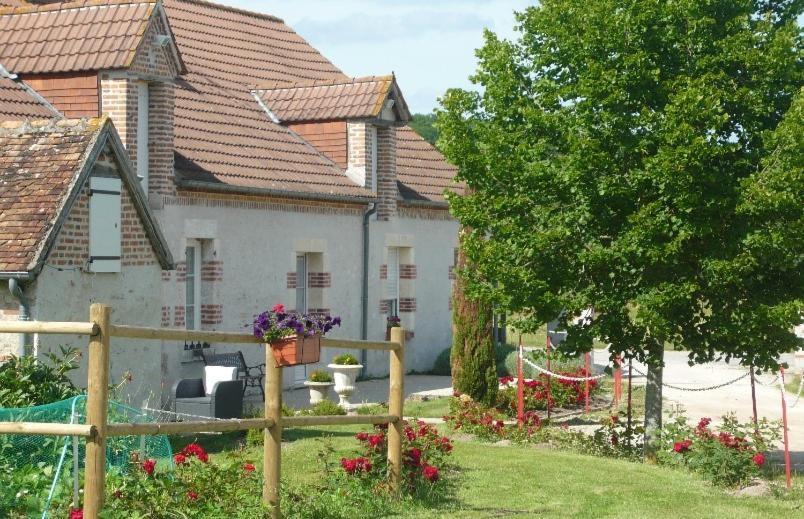 La Ferme De La Maugerie Bed and Breakfast Thoury Εξωτερικό φωτογραφία